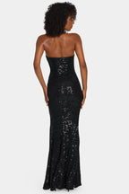Chic Embellished Halterneck Gown in Black