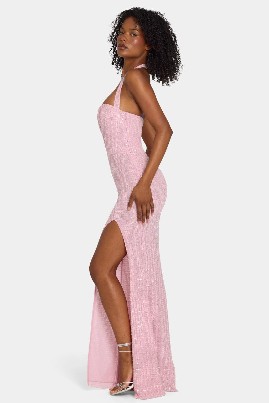 Chic Embellished Halterneck Gown in Lavender Pink