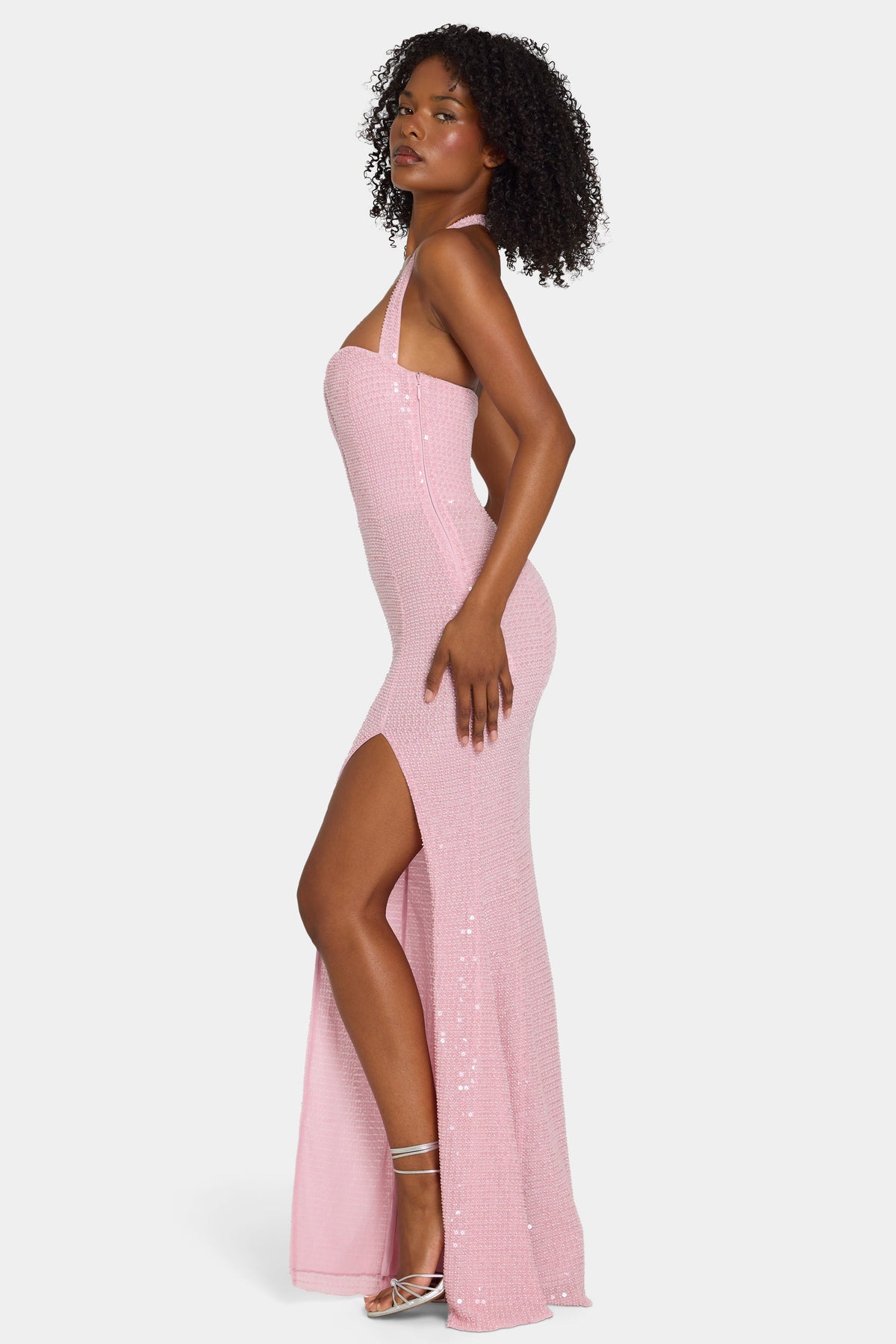 Chic Embellished Halterneck Gown in Lavender Pink