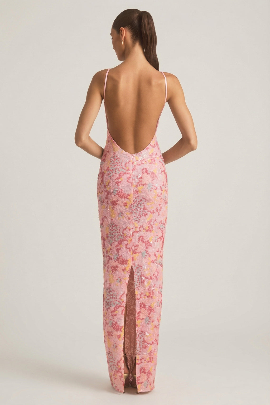 Chic Embellished Scoop-Neck Backless Maxi Dress in Pink