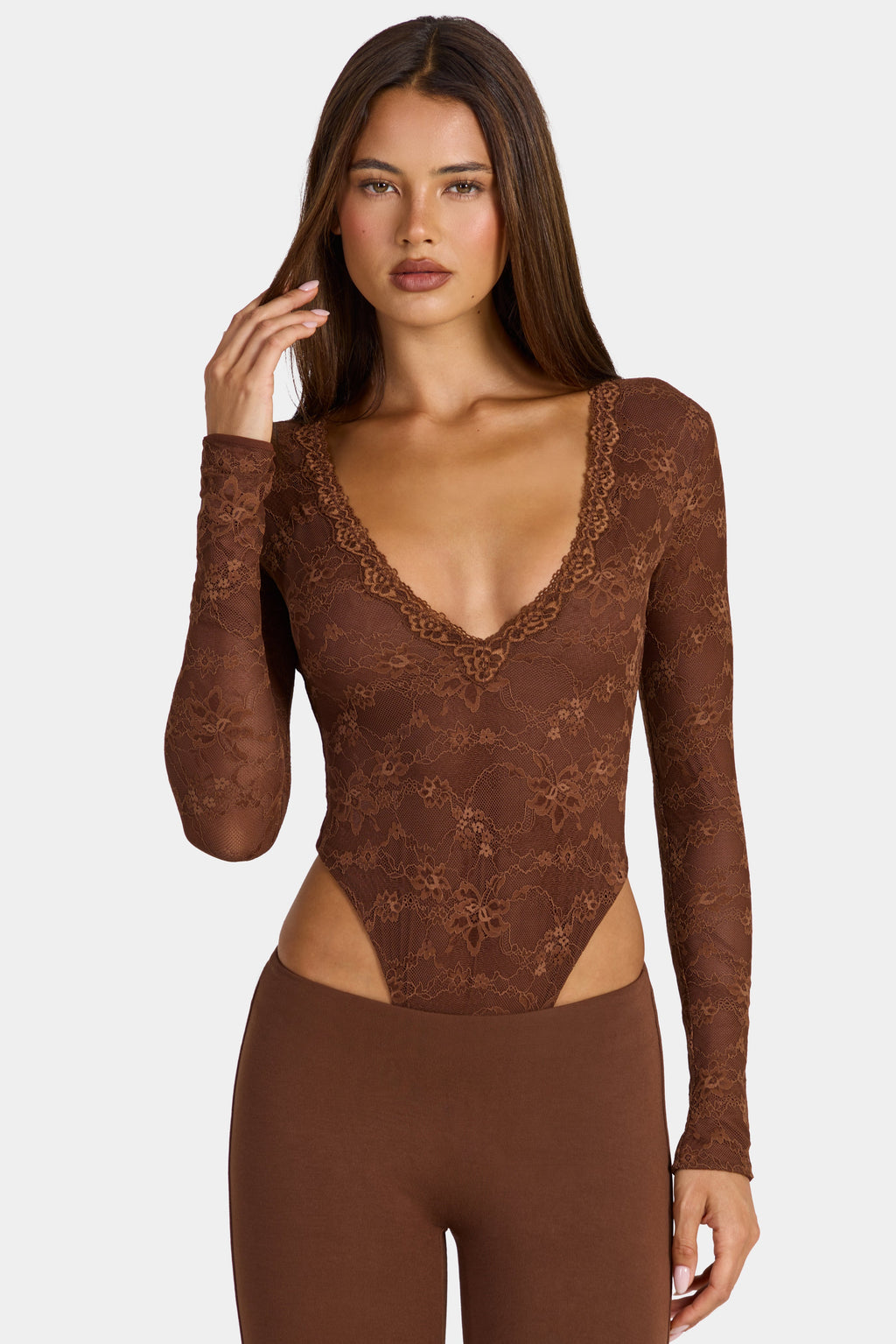 Chic Lace Long-Sleeve Bodysuit in Cocoa Brown