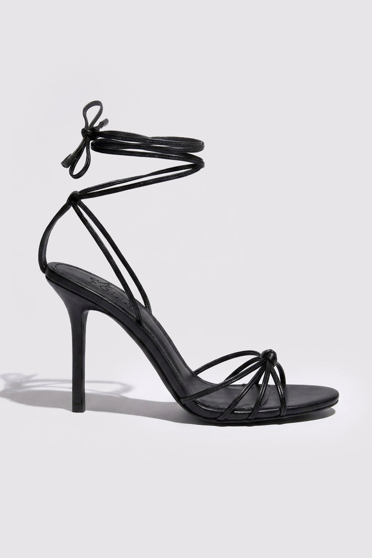 Chic Lace-Up Heeled Sandal in Black