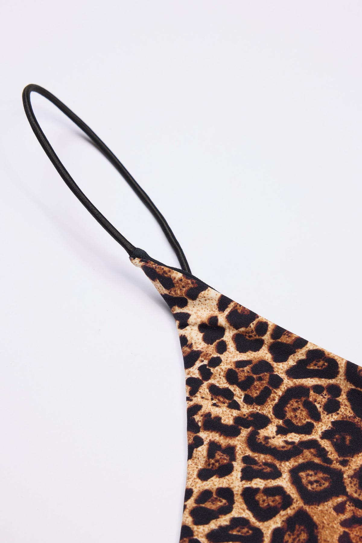 Chic Thong Bikini Bottoms in Leopard Print