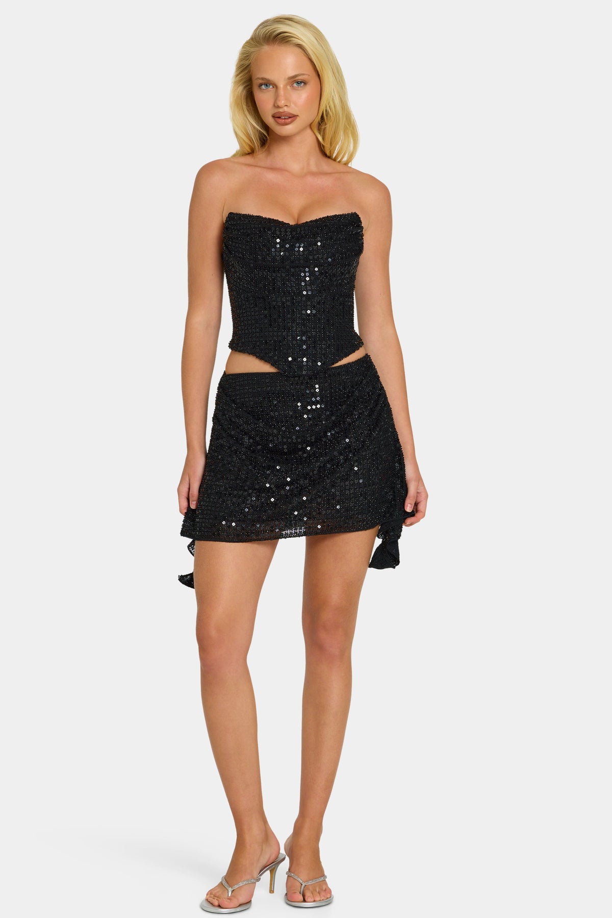 Chic Embellished Draped Mid-Rise Mini Skirt in Black