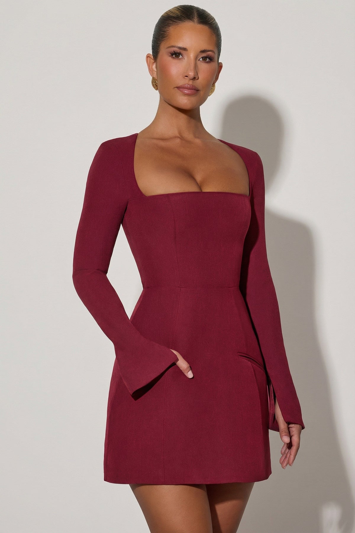 Chic Square-Neck Structured Tulip Mini Dress in Wine Red
