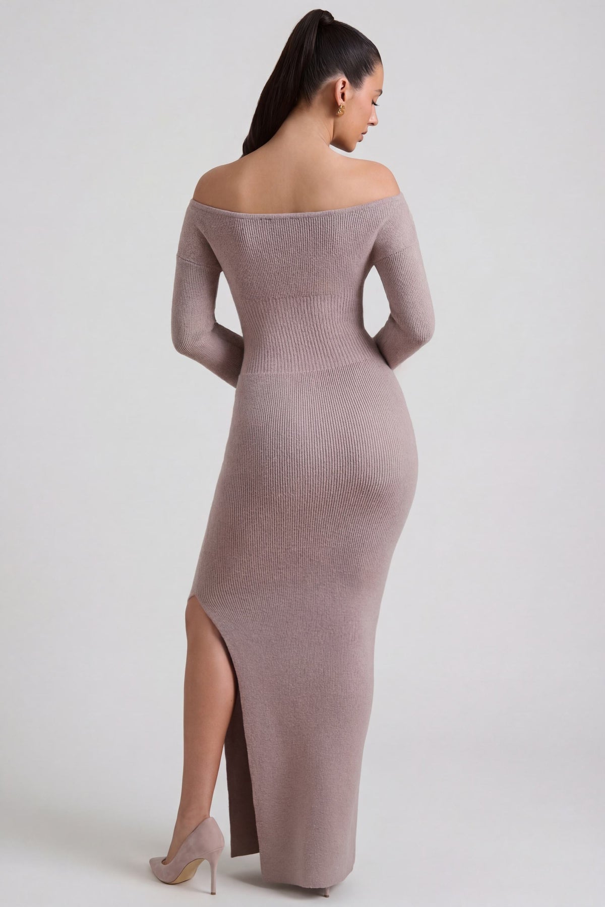 Chic Ribbed-Knit Off-Shoulder Maxi Dress in Taupe