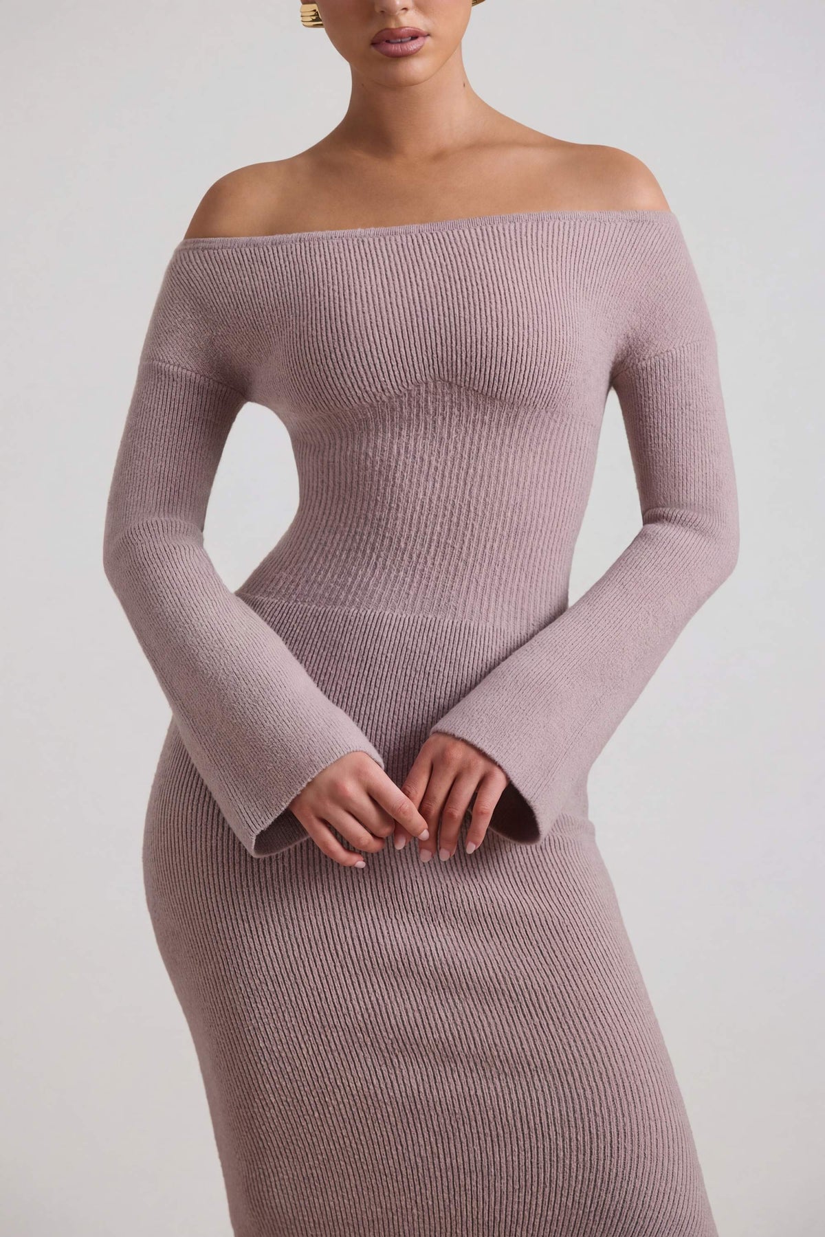 Chic Ribbed-Knit Off-Shoulder Maxi Dress in Taupe