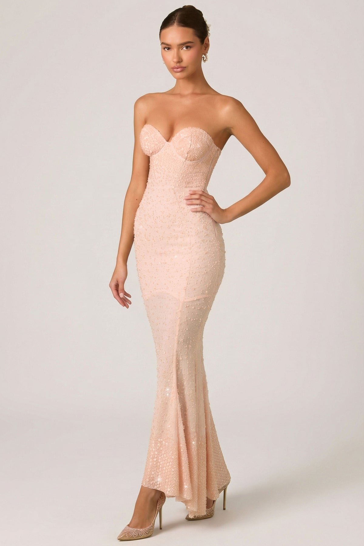 Chic Embellished Sweetheart-Neck Fishtail Gown in Dusty Rose