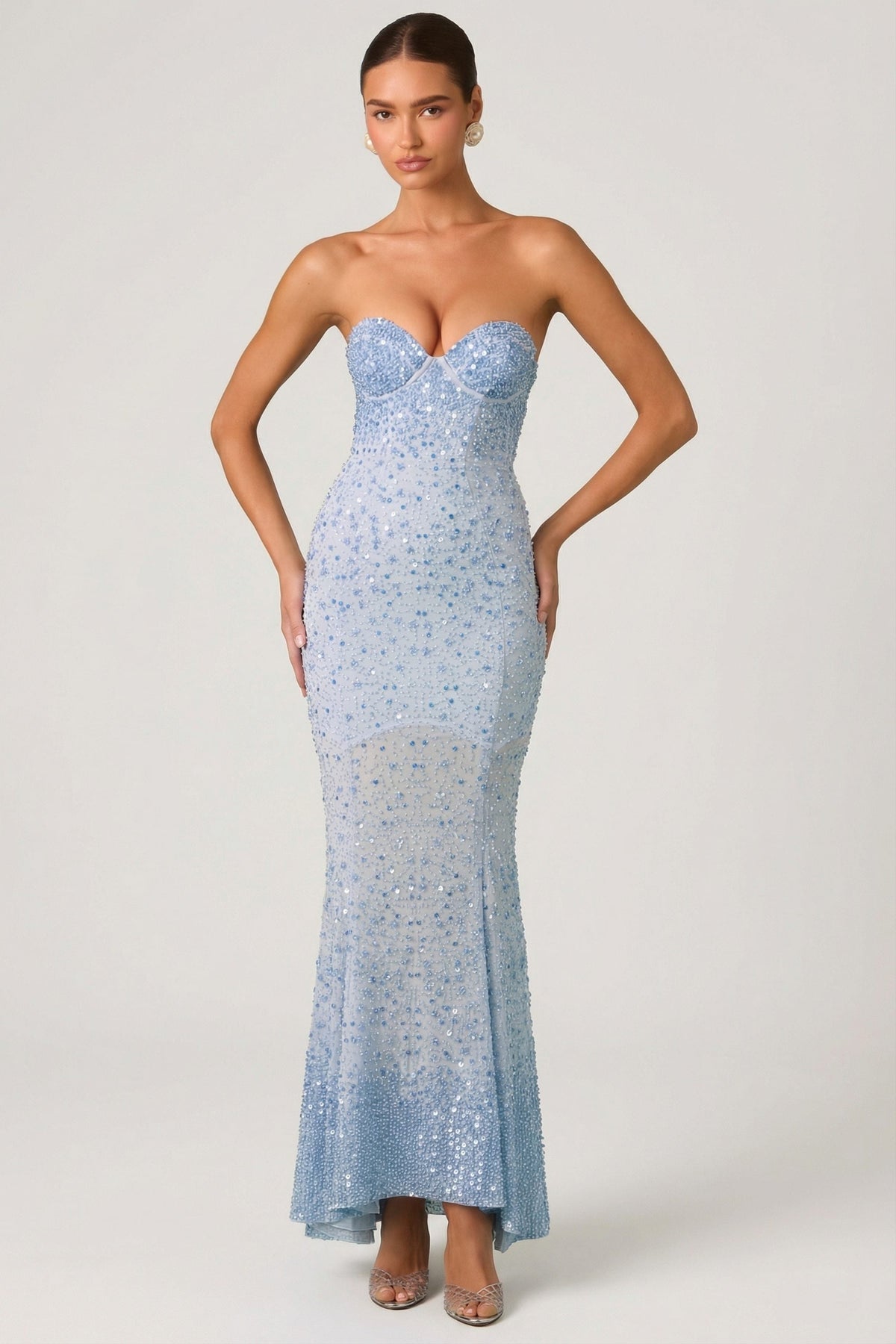 Chic Embellished Sweetheart-Neck Fishtail Gown in Sky Blue