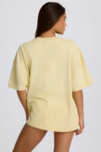 Chic Oversized Graphic T-Shirt in Lemon