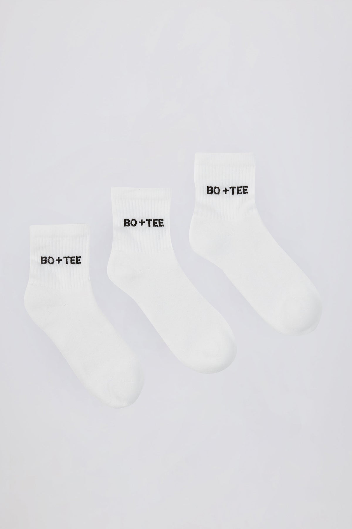 Chic Ribbed Crew Sock Bundle in White