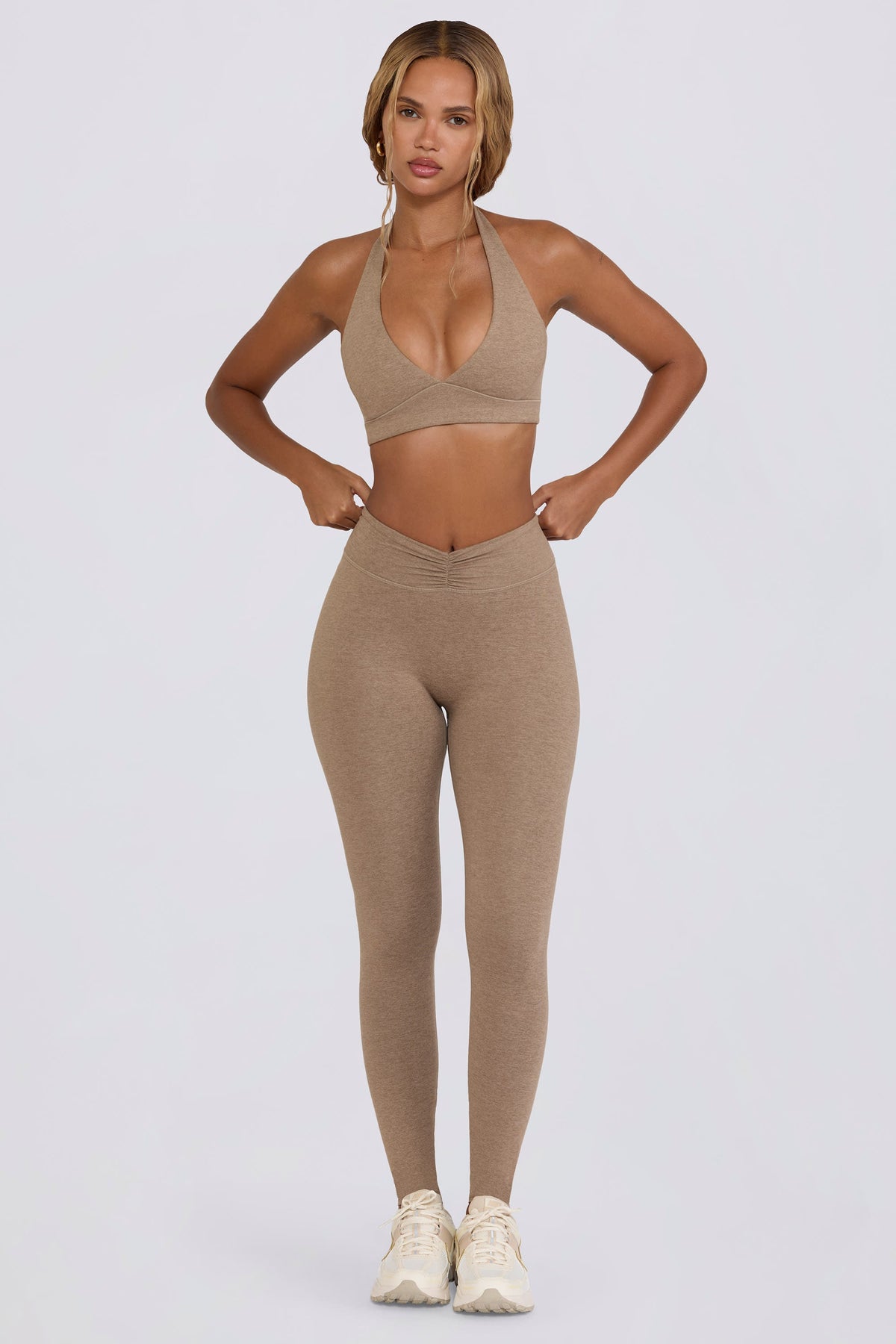 Chic Brushed Jersey Ruched Mid-Rise Leggings in Mocha Marl