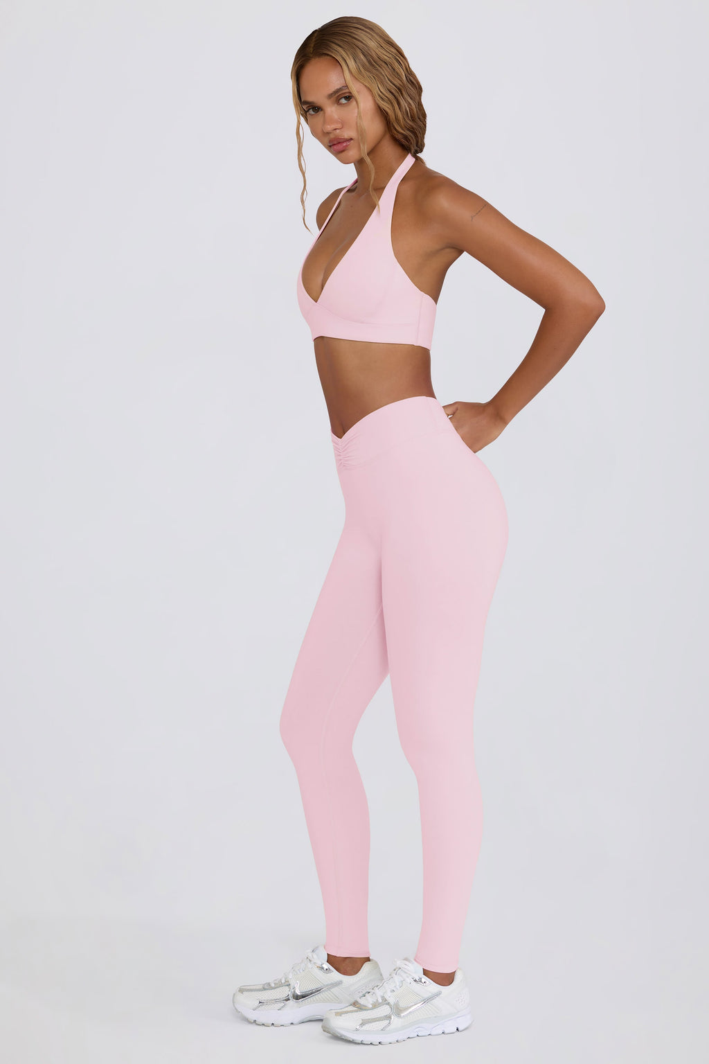 Chic Brushed Jersey Ruched Mid-Rise Leggings in Bloom