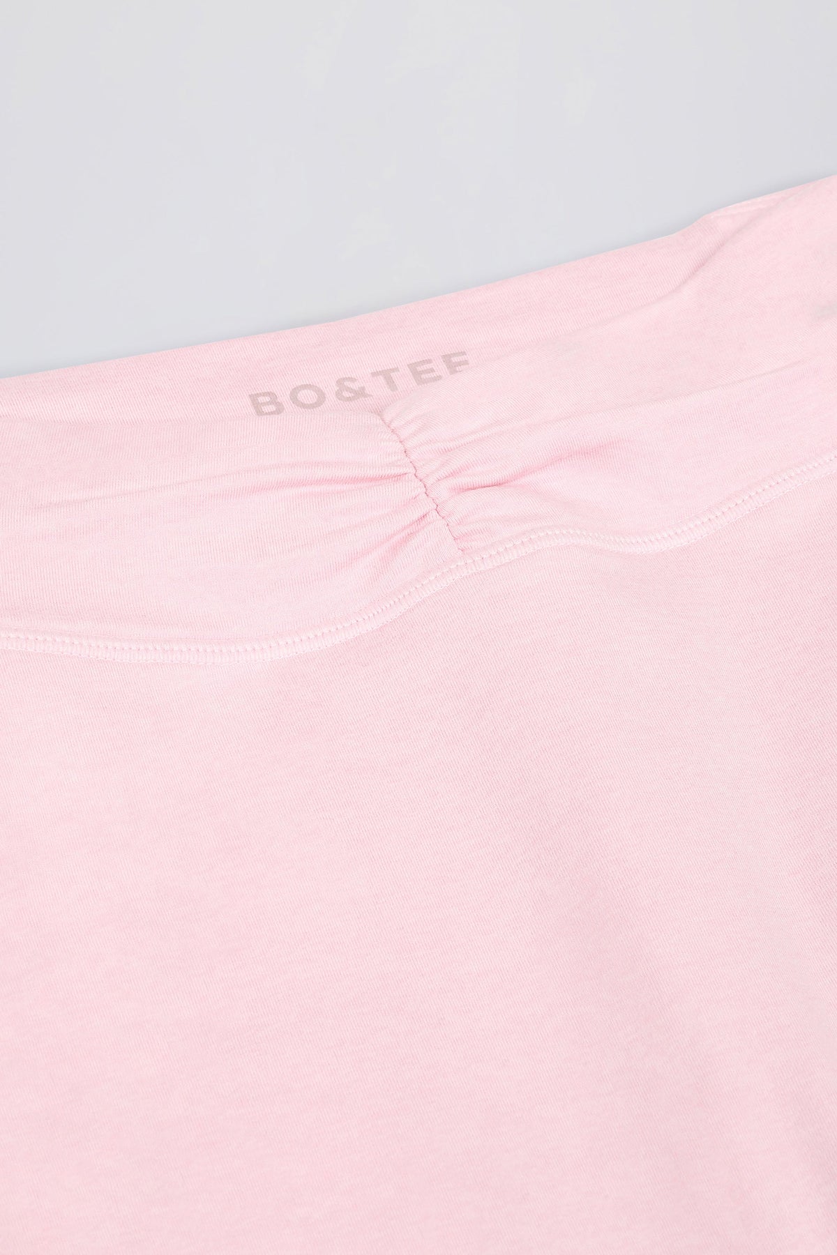 Chic Brushed Jersey Ruched Mid-Rise Leggings in Bloom