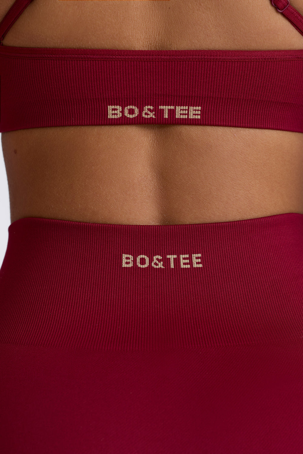Chic Super Sculpt Seamless Leggings in Cherry