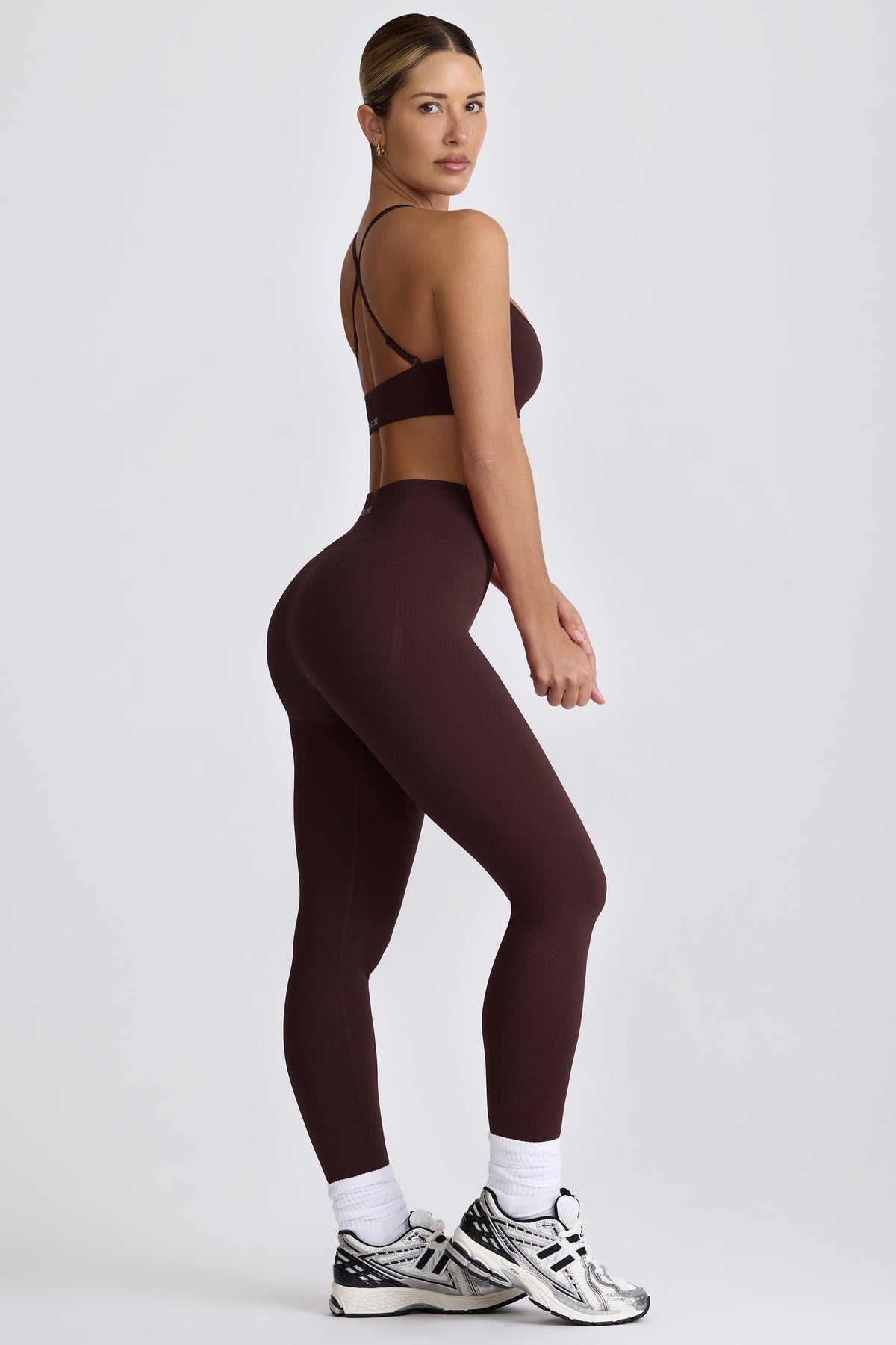 Chic Super Sculpt Seamless Leggings in Chocolate