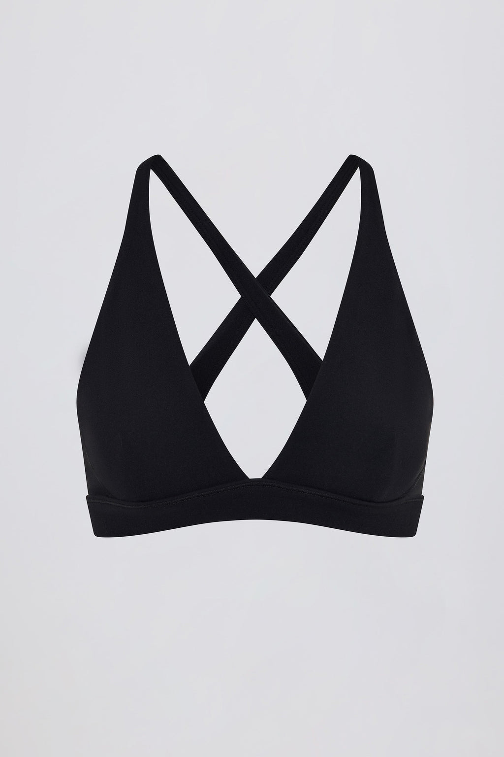Chic Soft Active Cross-Back Sports Bra in Black
