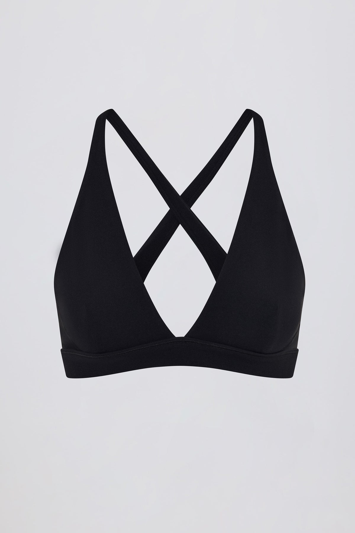 Chic Soft Active Cross-Back Sports Bra in Black