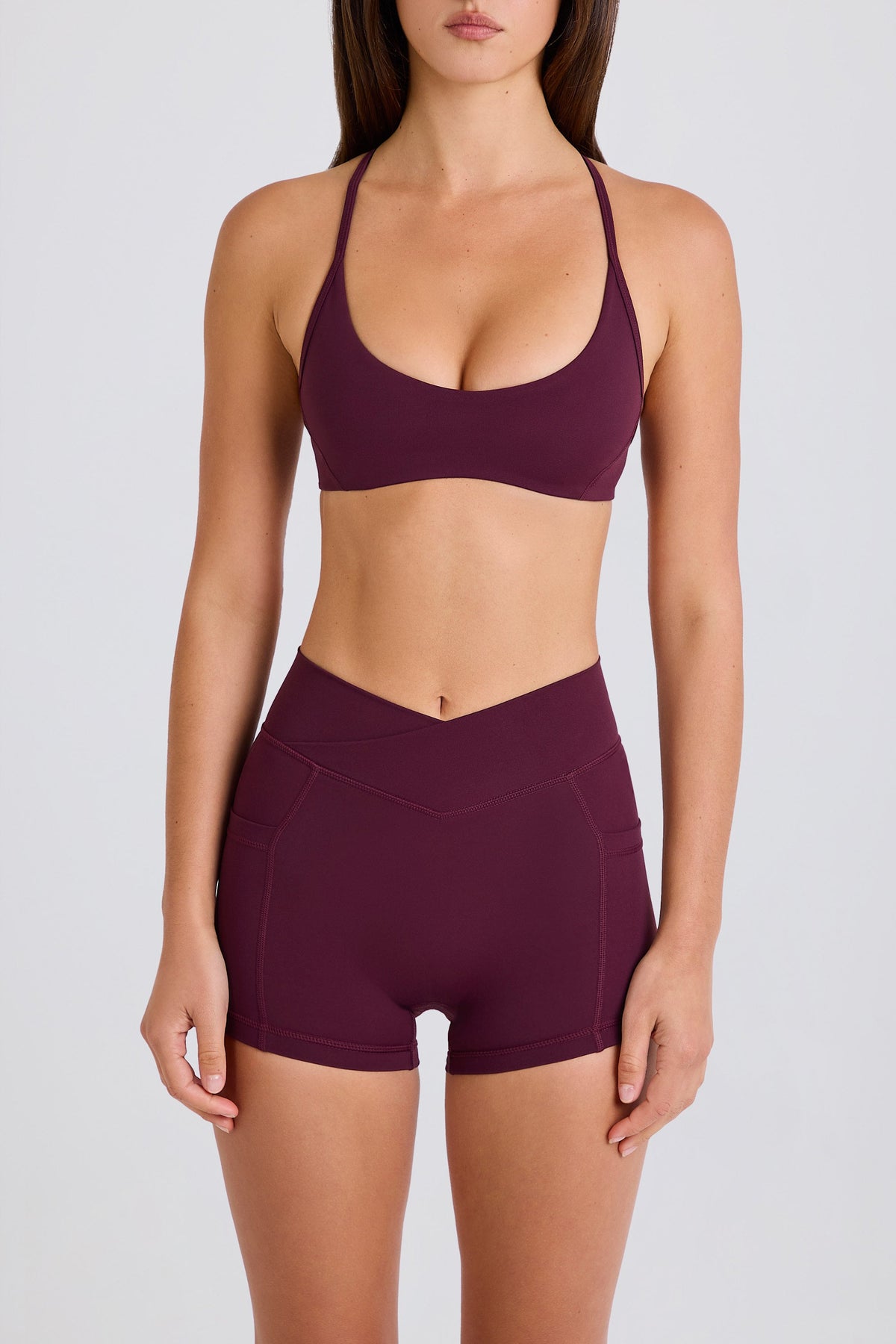 Chic Soft Active V-Waist Pocket Mini Shorts in Burgundy