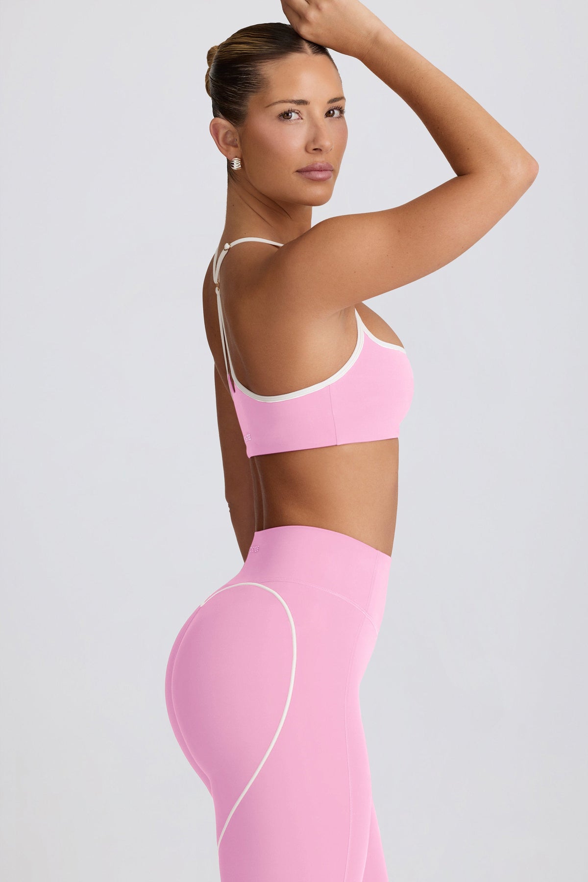 Chic Soft Active Sweetheart-Neck Sports Bra in Baby Pink