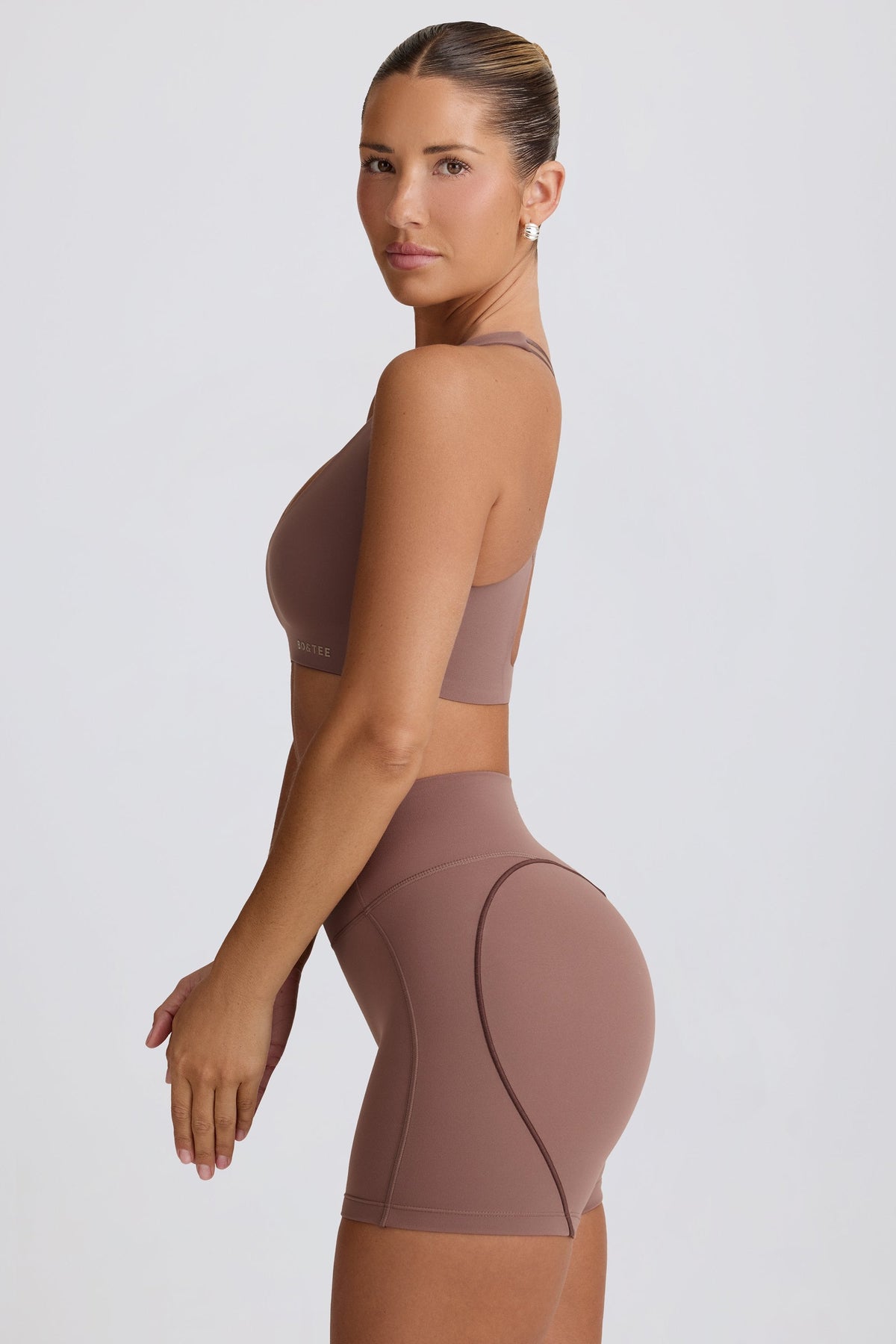 Chic Soft Active Low-Impact Sports Bra in Mocha