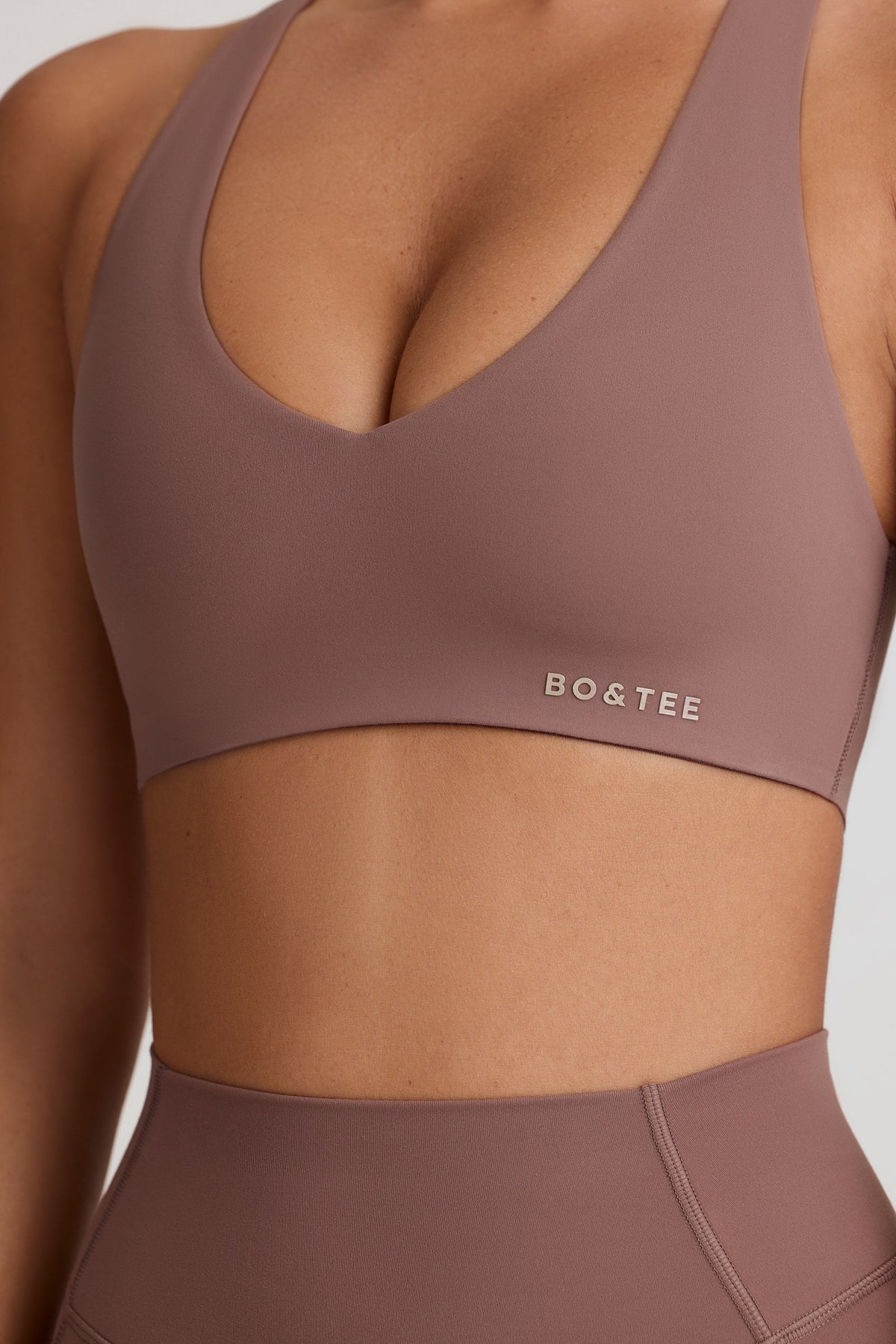 Chic Soft Active Low-Impact Sports Bra in Mocha
