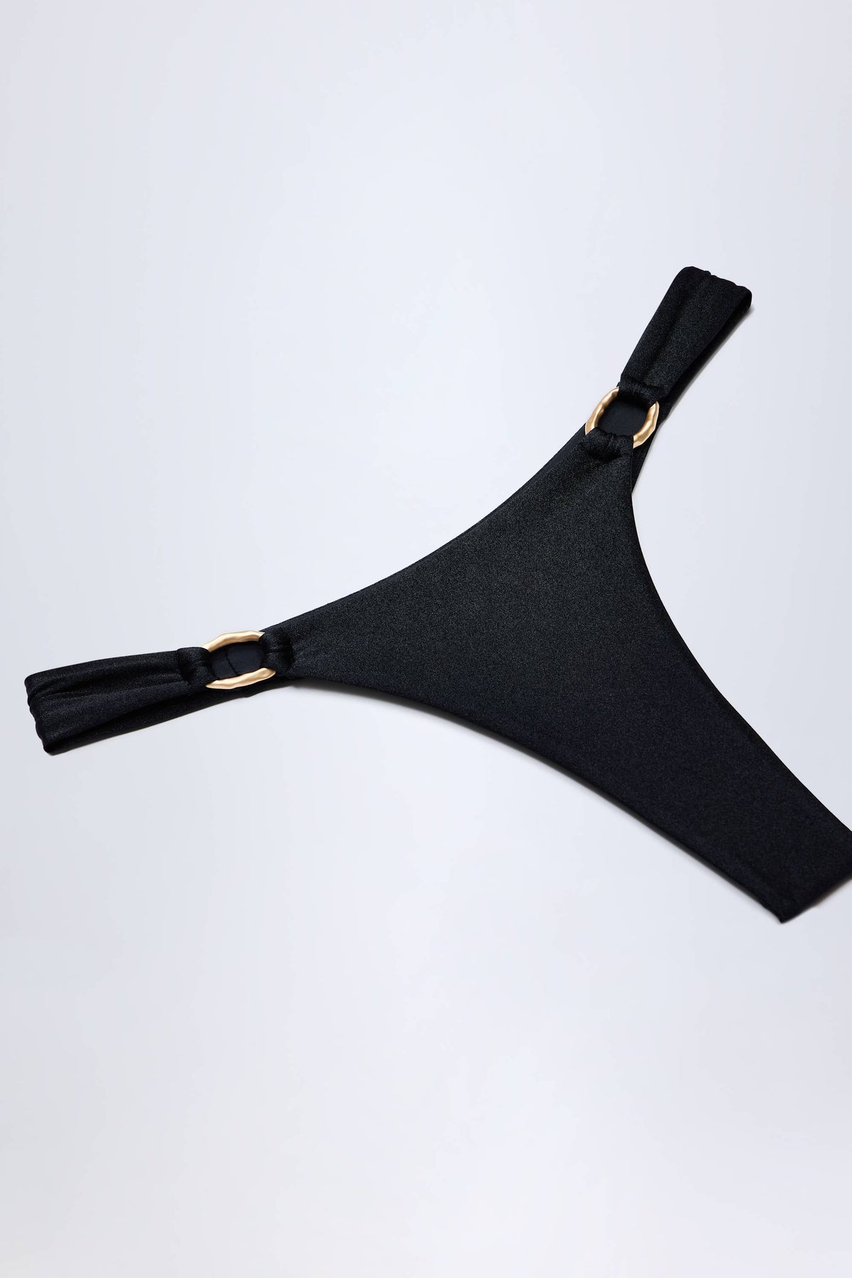 Chic Hardware-Detail Thong Bikini Bottoms in Black