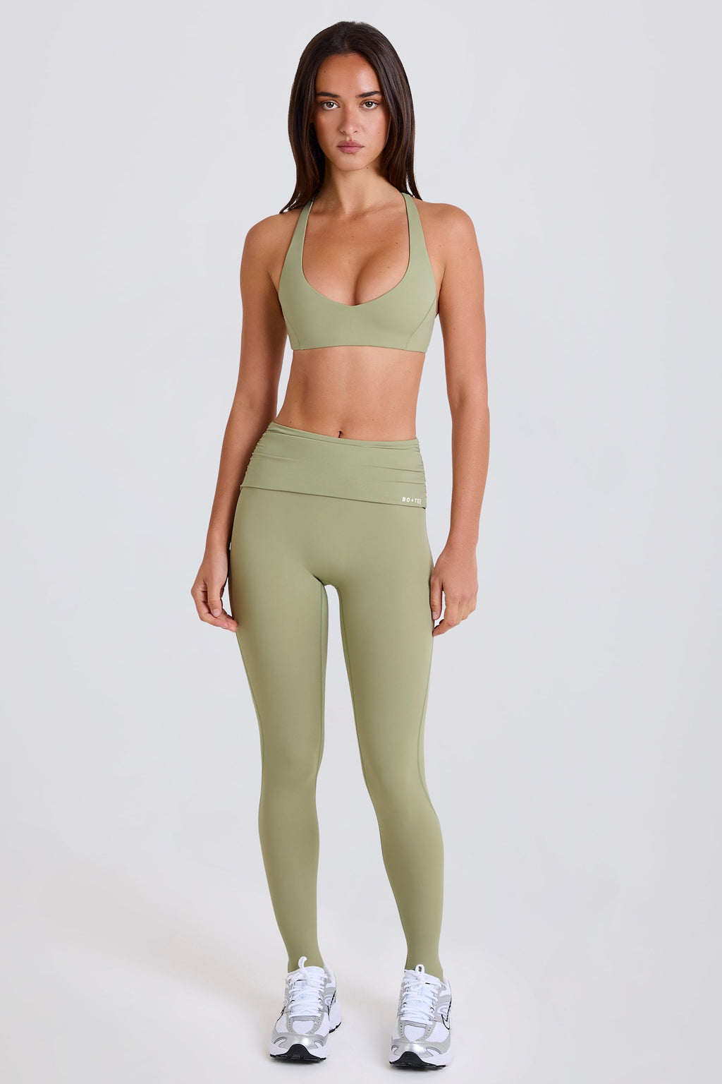 Chic Foldover Mid-Rise Stirrup Leggings in Matcha