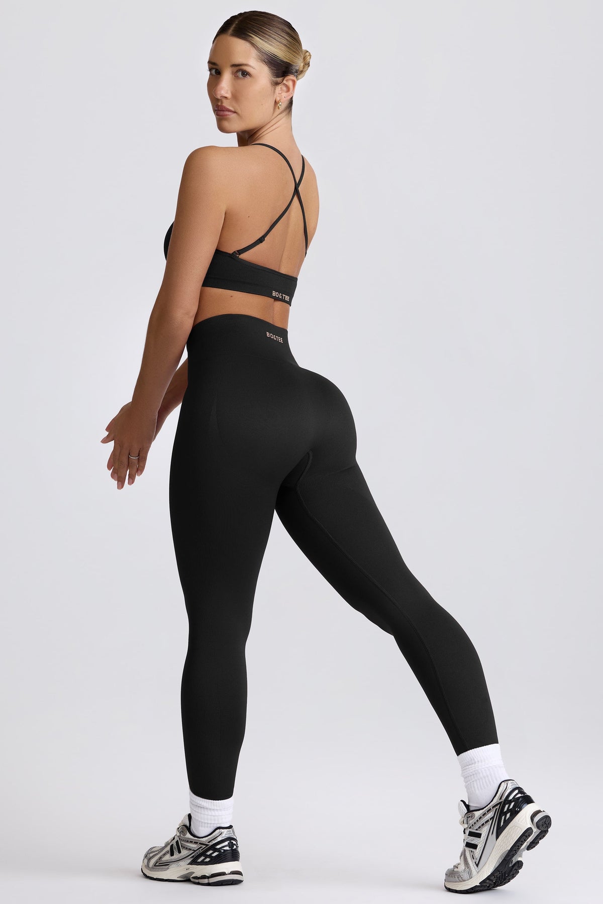 Chic Super Sculpt Seamless Leggings in Black