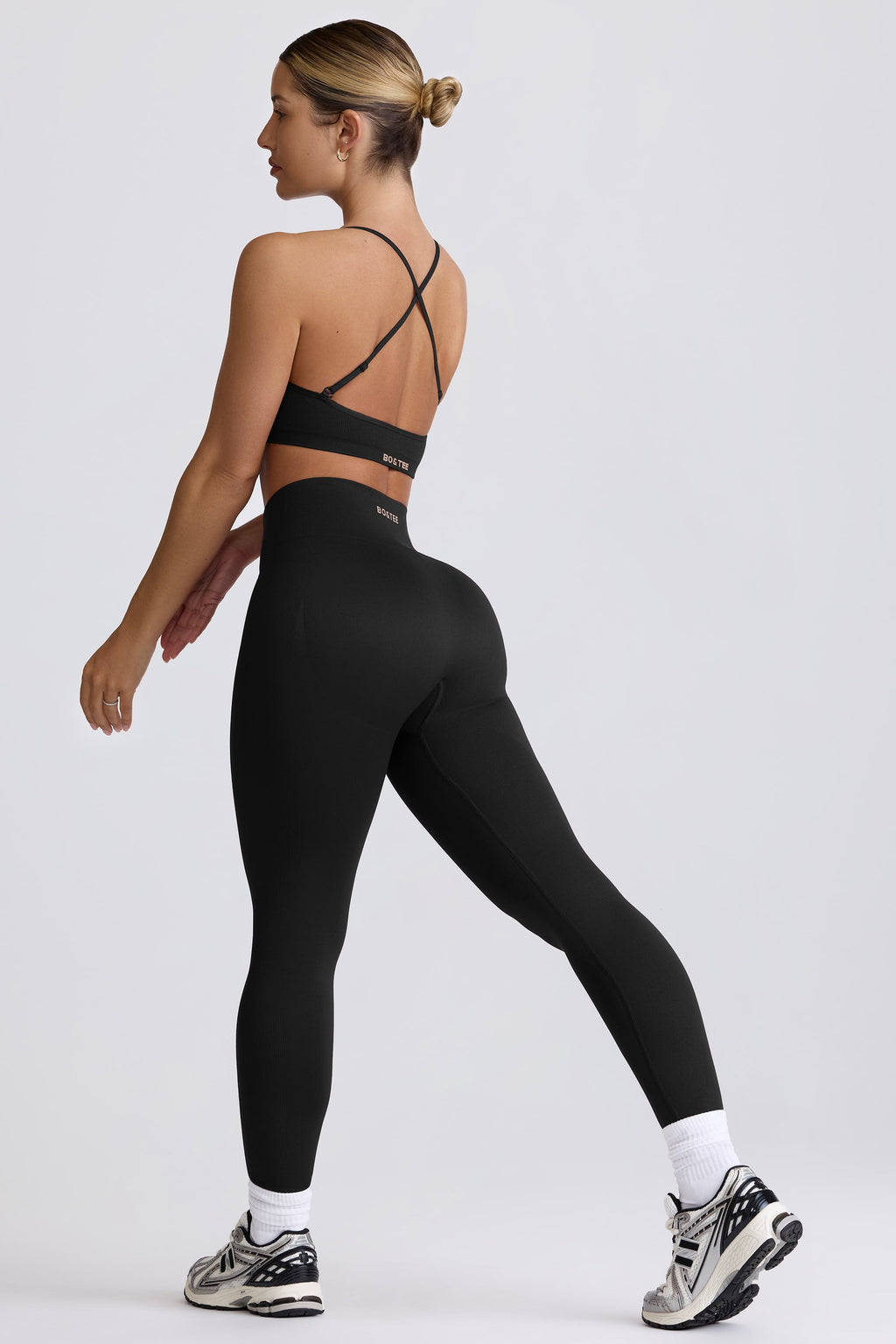 Chic Super Sculpt Seamless Leggings in Black