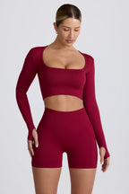 Chic Super Sculpt Seamless Long-Sleeve Crop Top in Burgundy