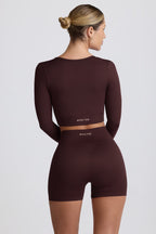 Chic Super Sculpt Seamless Long-Sleeve Crop Top in Chocolate