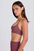 Chic Scoop-Neck Halterneck Sports Bra in Acai