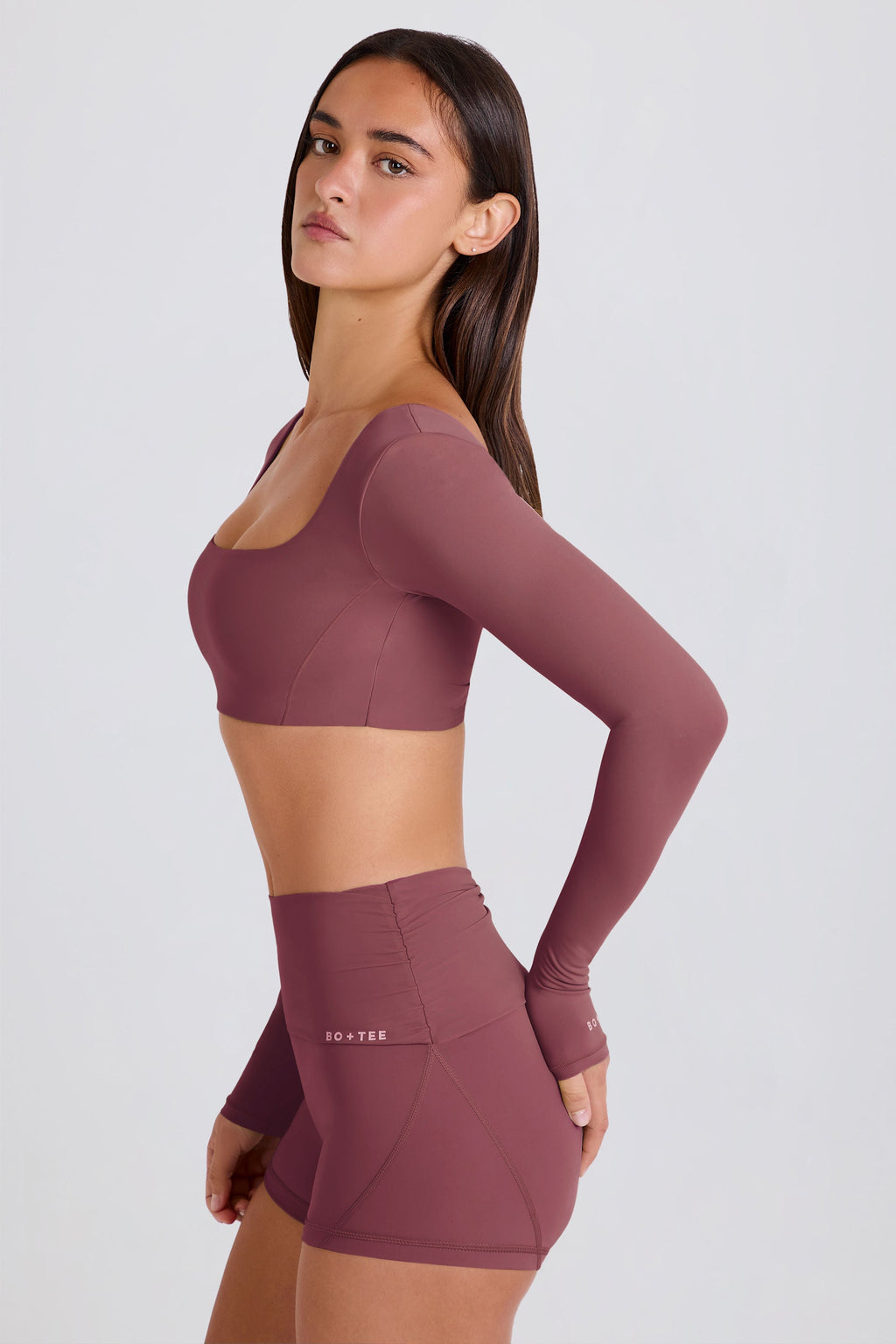 Chic Long-Sleeve Crop Top in Acai