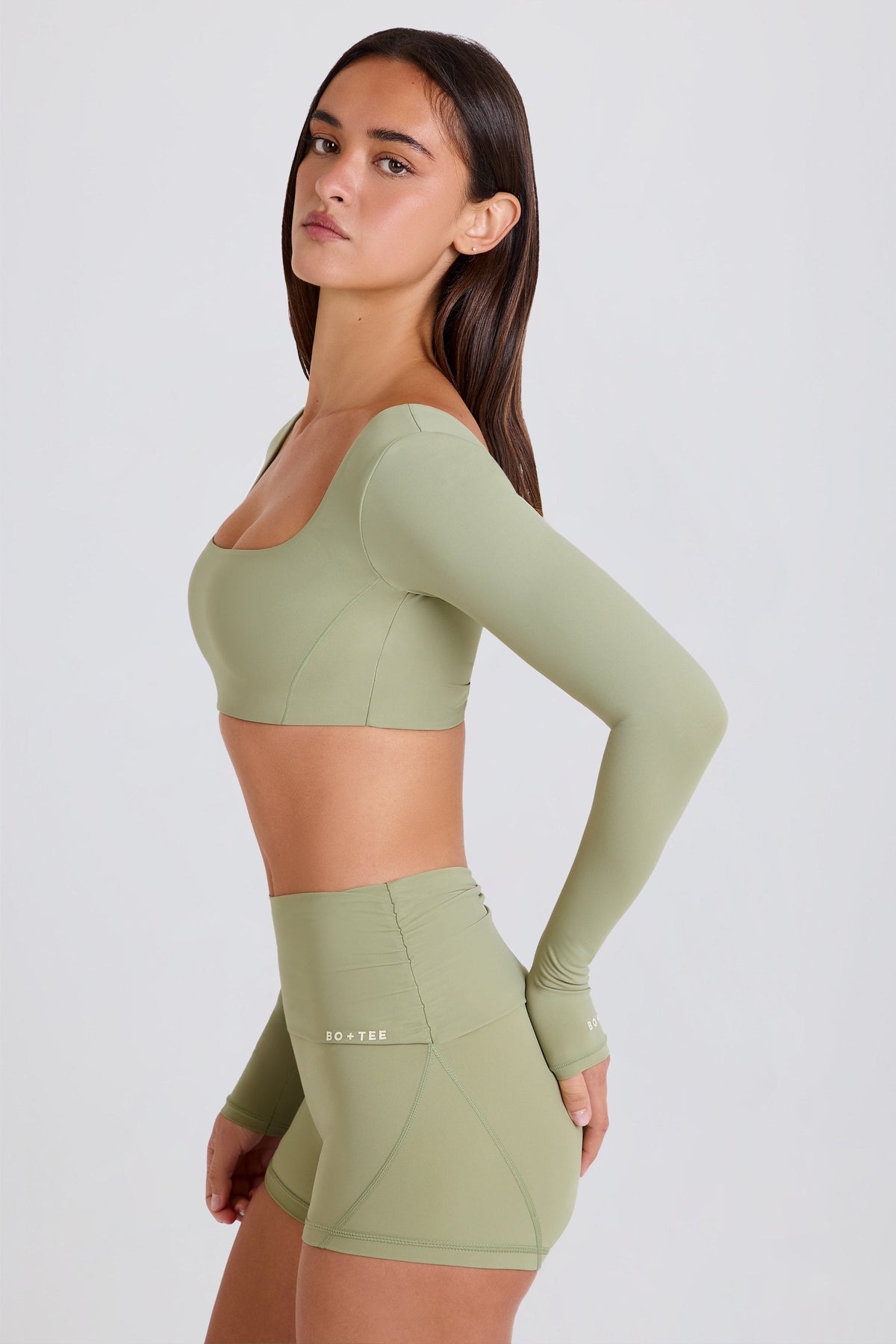 Chic Long-Sleeve Crop Top in Matcha