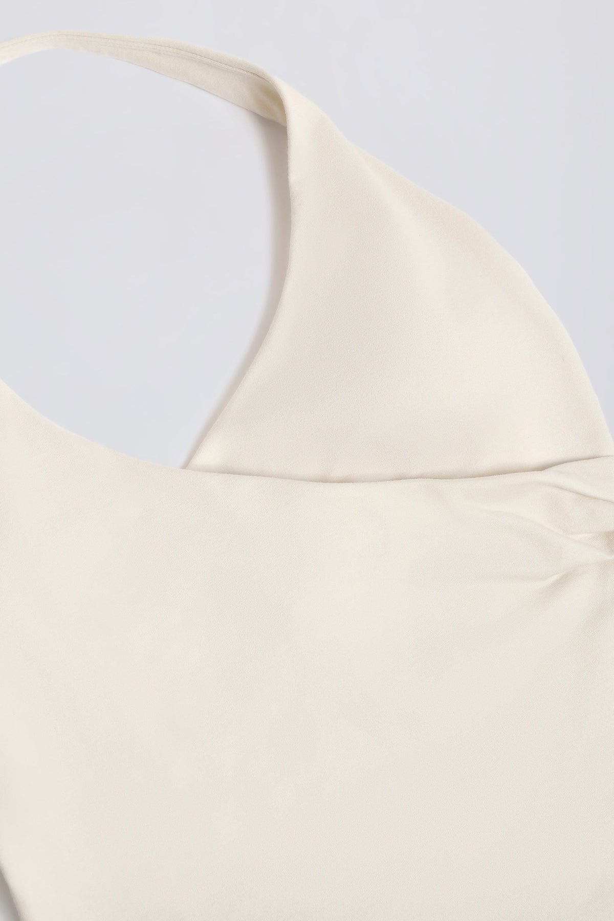 Chic Halterneck Open-Back Tank Top in Vanilla